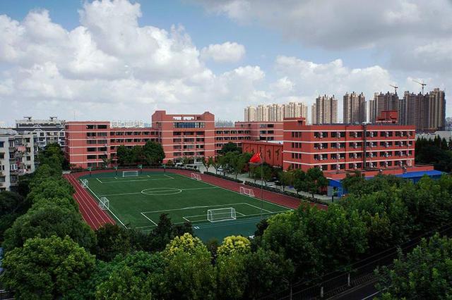 “双轨体系”上海田家炳中学国际部2023-24年招生信息及课程体系